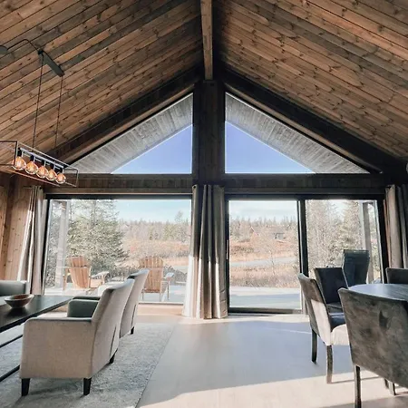 Modern Mountain - Outdoor Hot Tub - 8 Beds * Torpo