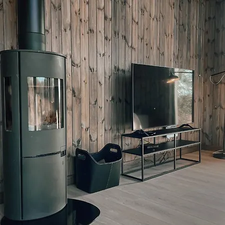 Modern Mountain - Outdoor Hot Tub - 8 Beds Ferienhaus