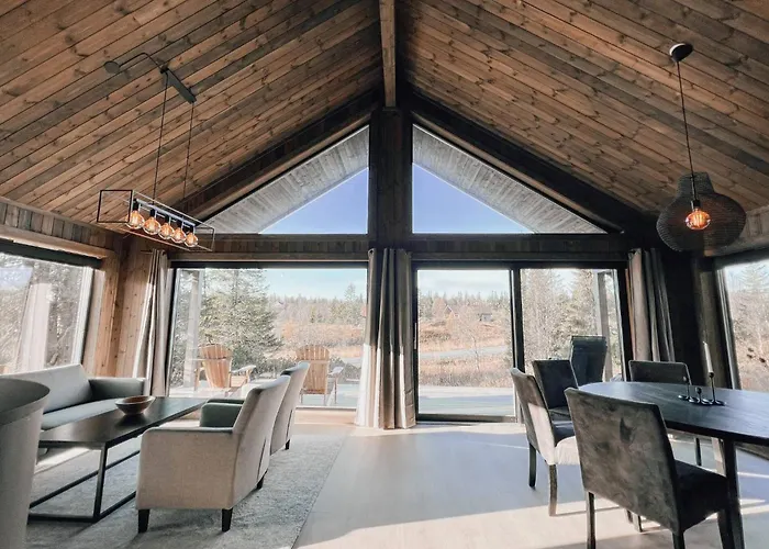 Modern Mountain - Outdoor Hot Tub - 8 Beds * Torpo