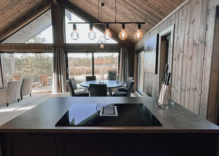 Tatil Evi Modern Mountain - Outdoor Hot Tub - 8 Beds