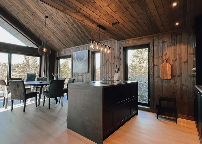 Tatil Evi Modern Mountain - Outdoor Hot Tub - 8 Beds *