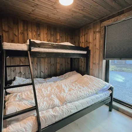 Modern Mountain - Outdoor Hot Tub - 8 Beds * Torpo